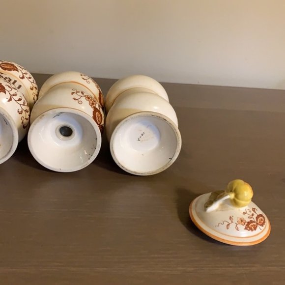 Vintage Creamer, Salt, Pepper, and Sugar Set - Picture 13 of 14